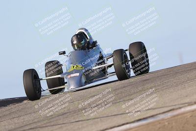 media/Oct-26-2025-CalClub SCCA (Sun) [[8ce1e69566]]/Group 6/Grapevine/